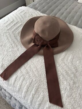 Classic Wide-Brim Felt Hat with Grosgrain Bow - Brown vintage
